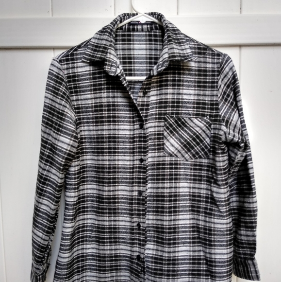 Brandy Melville flannel - Picture 1 of 2
